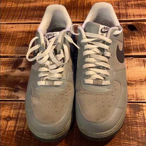 Nike Air Force 1 - Picture 1 of 4